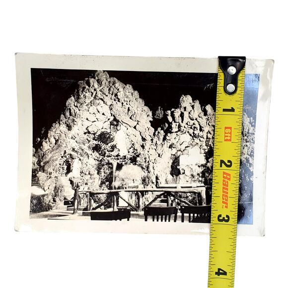Vtg The Grotto in Pasadena B&W Monochrome Photography 1940s Found Snapshot - Picture 3 of 4